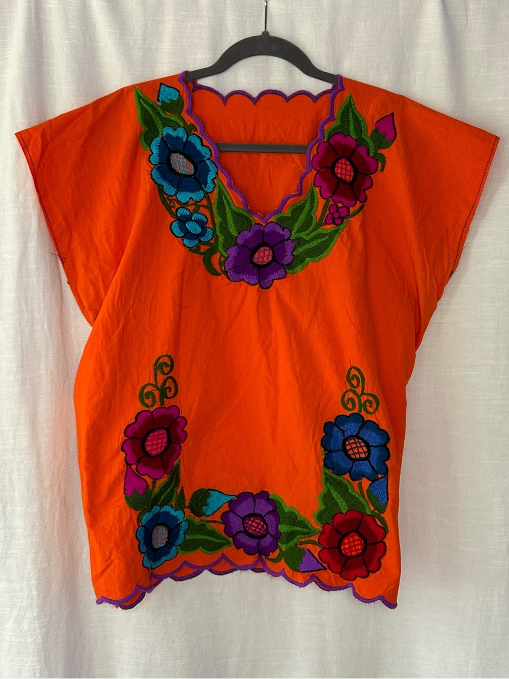Hand-Embroidered Vintage Mexican Orange‎ Floral V-Neck Women’s Top
